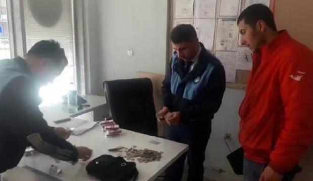 Engelli gibi davranan dilencileri zabıta ekipleri yakaladı
