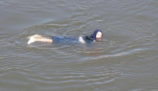 Fotoğraf çektirirken Meriç Nehri'ne düşen kadın kurtarıldı