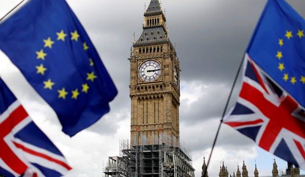 AB'den anlaşmasız Brexit uyarısı