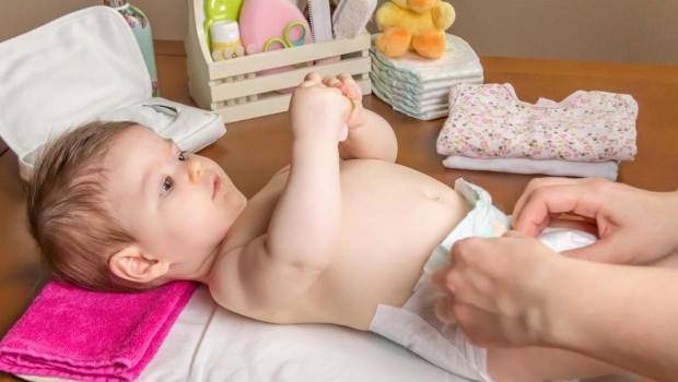 yeni doğan bebeğin göbek bağı bakımı nasıl yapılır?