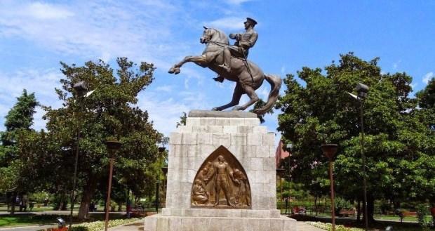 Atatürk Onur Anıtı
