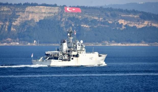 İngiliz savaş gemisi, Boğaz'dan böyle geçti
