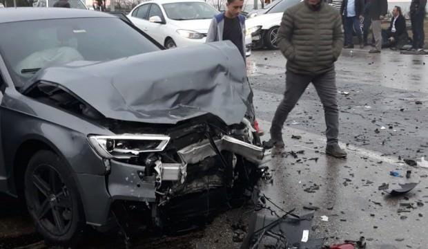Trabzonsporlu futbolcu kaza yaptı