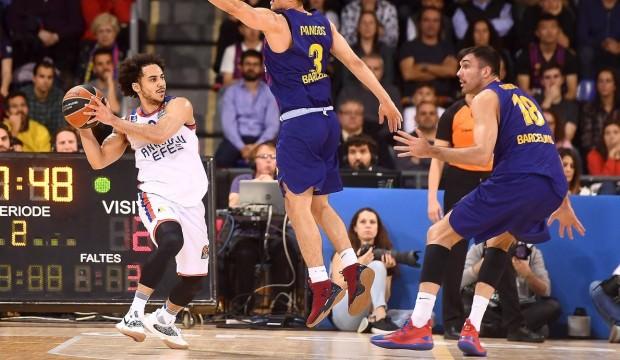 Anadolu Efes'ten Final Four için dev adım!