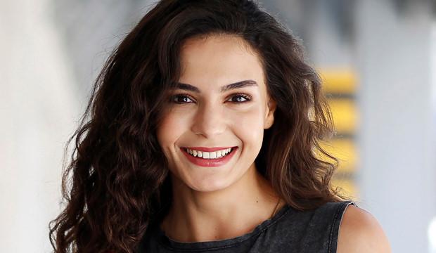 Ebru Şahin kimdir ve kaç yaşındadır? Hecai dizisi Reyyan aslen nereli?