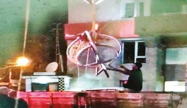 Osmanlı hazımsızlığı! Belediye çalışanları gece yarısı harekete geçti