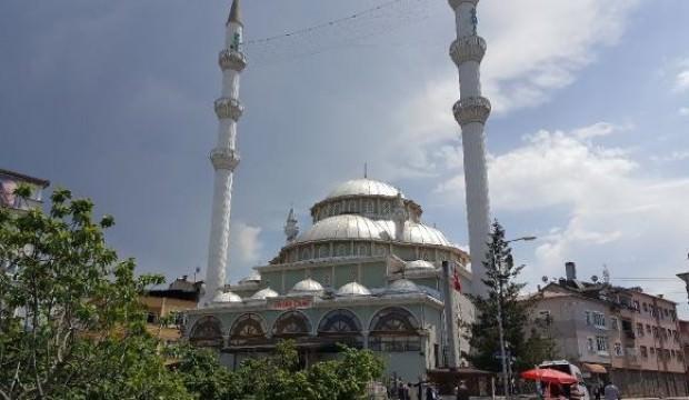 Pes dedirten olay! Sisteme giren kişi ezanı erken okuyunca...