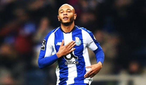 Fenerbahçe, Brahimi'ye servet önerdi!