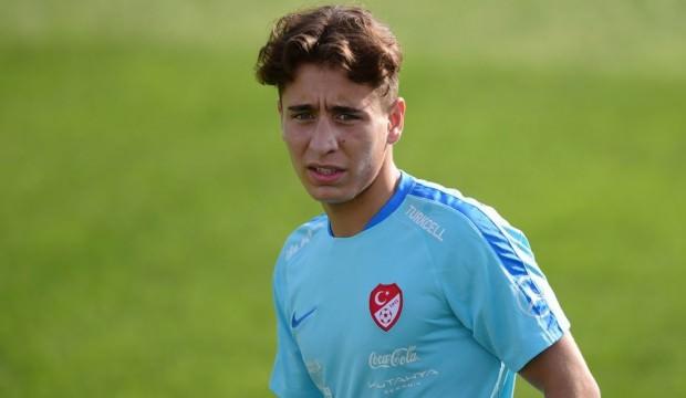 Maç anında Emre Mor'dan tepki çeken paylaşım