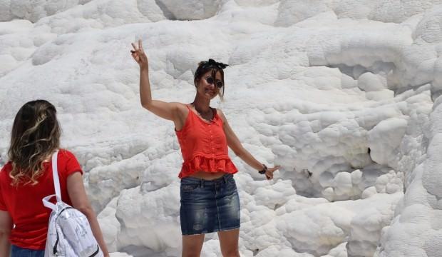 Pamukkale bayram tatilinde doldu taştı
