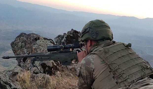Güvenlik korucularına saldıran terörist etkisiz hale getirildi