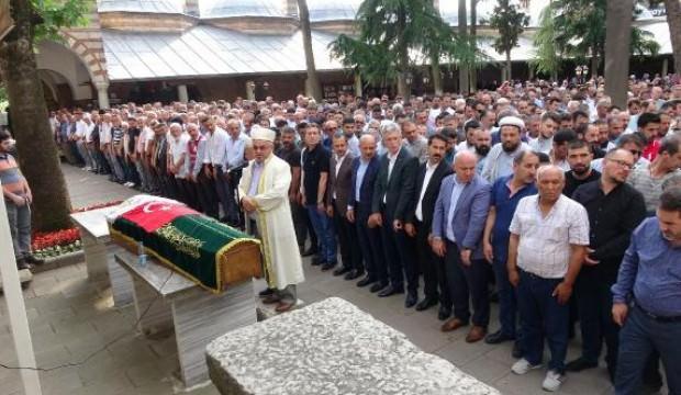 Sel felaketinde ölen Elif, toprağa verildi