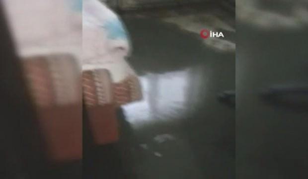 Zonguldak'ta şiddetli yağış: Evleri kanalizasyon suyu bastı