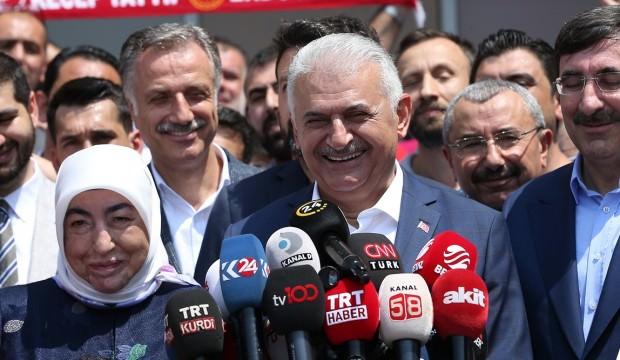 Binali Yıldırım'dan flaş sandık çağrısı