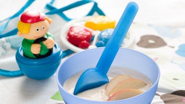Bebekler için yoğurtlu meyve püre tarifi