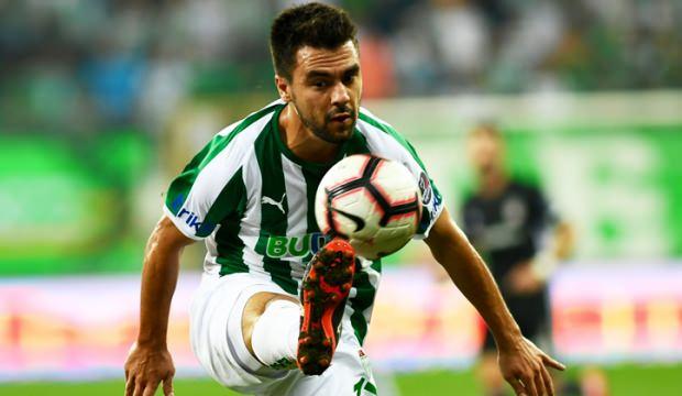 Bursaspor'dan Başakşehir'e! 5 yıllık anlaşma