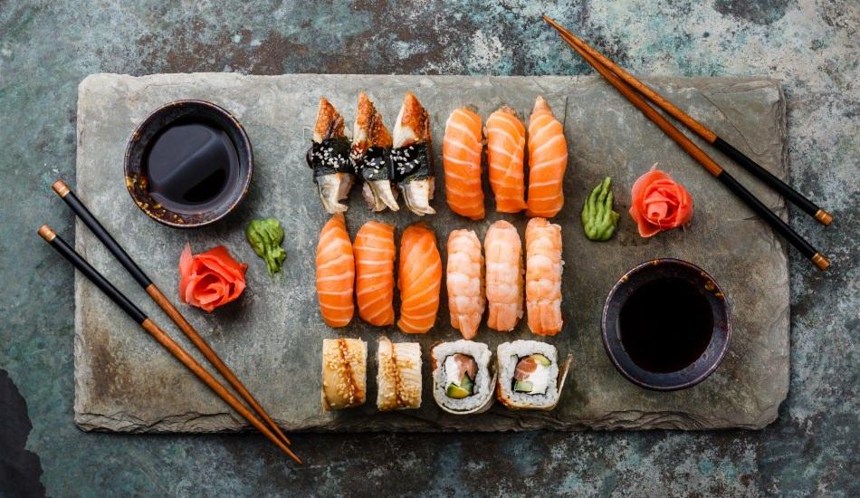 sushi_nasil_yenir_evde_sushi_nasil_yapilirsushinin_puf_noktalari_nelerdir_1561466959_1546.jpg