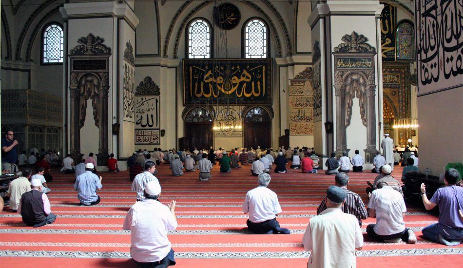 cuma_gunu_okunacak_en_faziletli_dua_ve_sureler_1562313621_5949.jpg