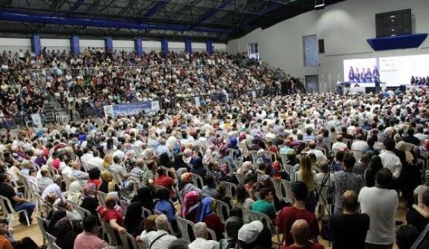 TOKİ'nin İstanbul çekilişinde izdiham yaşandı