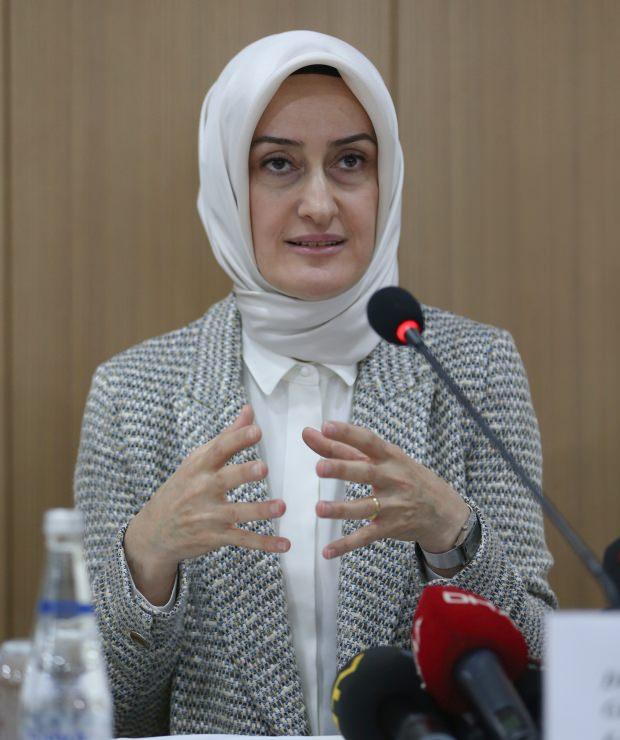 KADEM Genel Başkanı Dr. Saliha Okur Gümrükçüoğlu.