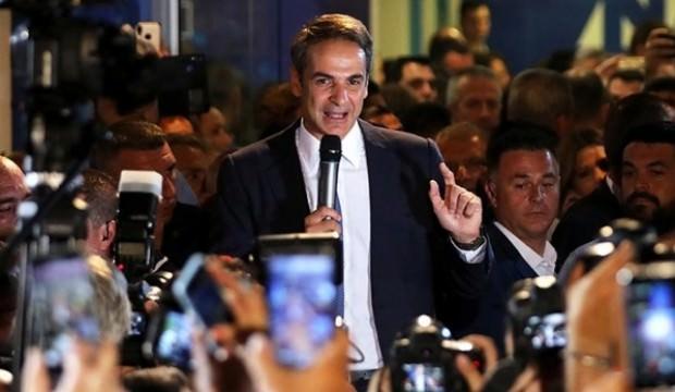 Miçotakis: İltica hakkı olmayanlar Türkiye'ye iade edilecekler