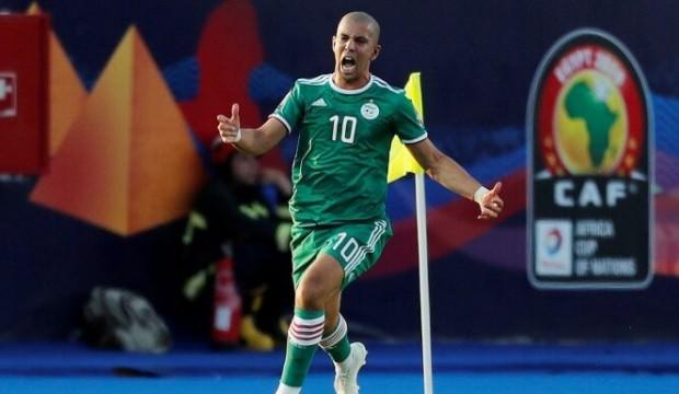Sofiane Feghouli Cezayir'i yarı finale taşıdı