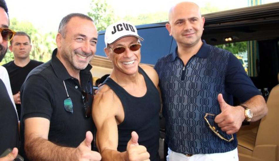 turkiyeye_gelen_jean_claude_van_dammenin_ilk_istegi_sasirtti_1563600017_7718.jpg