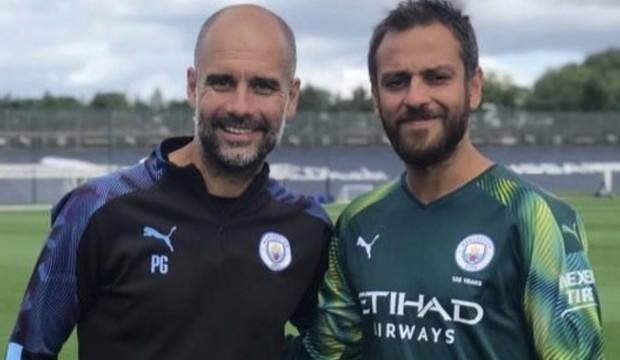 Çukur'un ünlü oyuncusu Manchester City'yle idmana çıktı