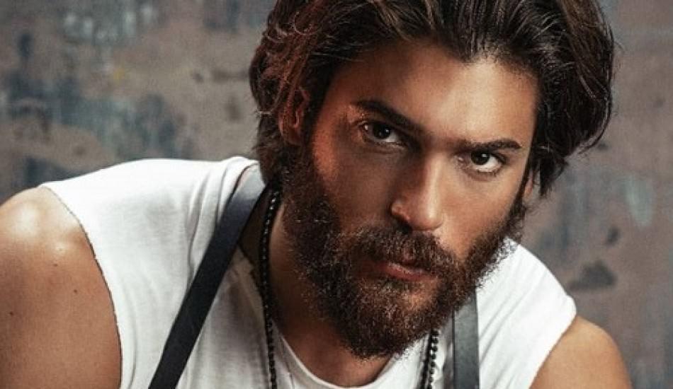 can_yaman_kazandi_duygularini_ingilizce_konusarak_acikladi_1567673106_0812.jpg