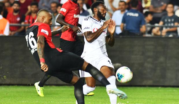 Gaziantep'te 5 gol, 3 kırmızı kartlı maç! Beşiktaş ağır yaralı