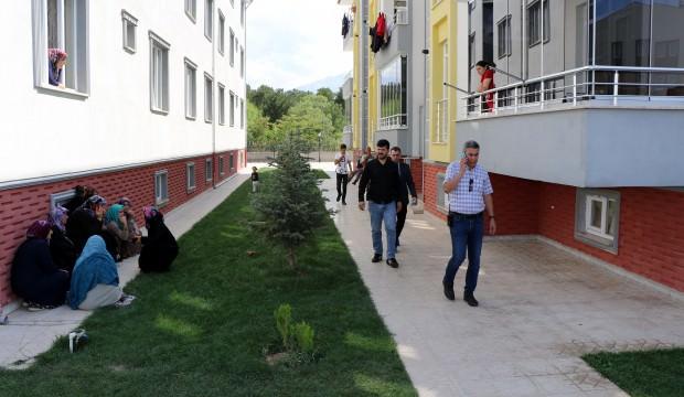 Gece hastaneye giden kadın sabah evinde ölü bulundu