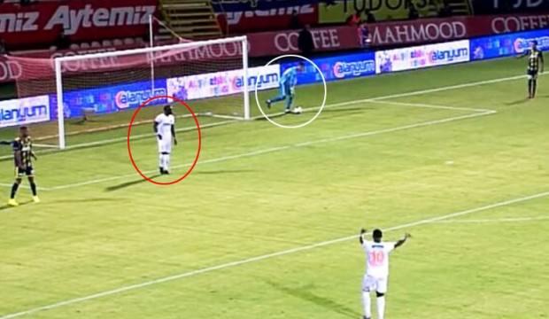 Fenerbahçe maçında kural hatası iddiası!