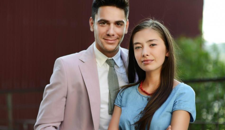 kadir_dogulu_ve_neslihan_atagulden_kafalari_karistiran_paylasim_1569736936_798.jpg