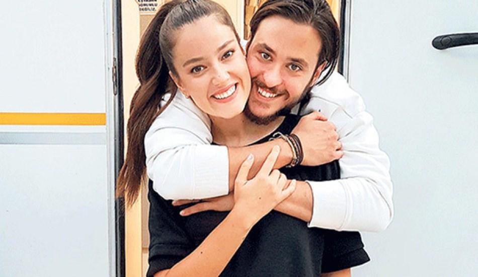 pelin_akil_ile_anil_altandan_inat_pozu_1569307223_8193.jpg
