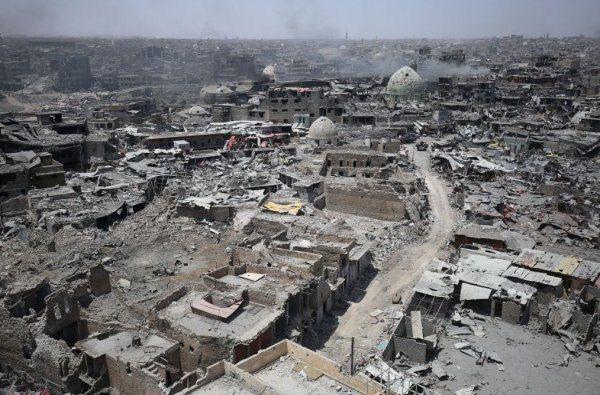 ABD ve PKK'nın ortak saldırıları sonucu Rakka şehri...