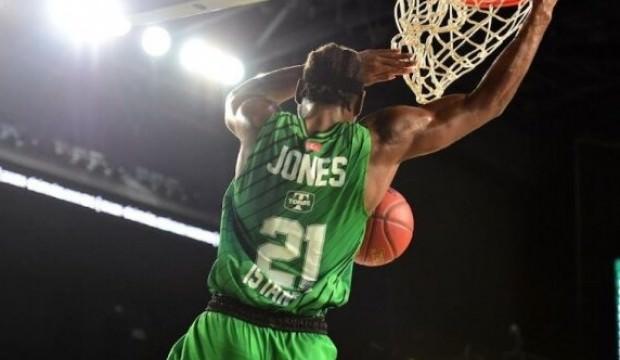 Darüşşafaka, Nanterre'i evinde yıktı