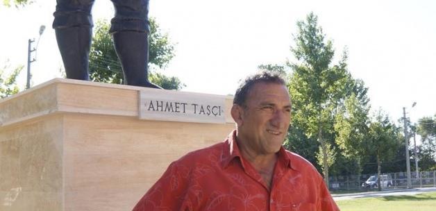 Hayali rekor kırmaktı, güreşenleri tribünden izleyecek