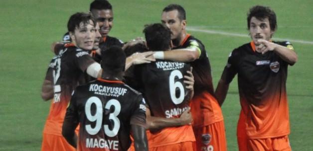 Adanaspor evinde Denizlispor'u devirdi