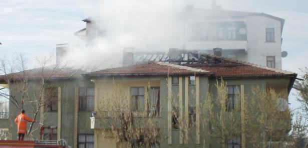 Aksaray'da korkutan yangın!