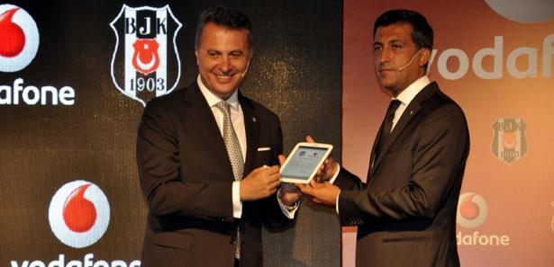 Beşiktaş, Galatasaray'ı ilk kez solladı
