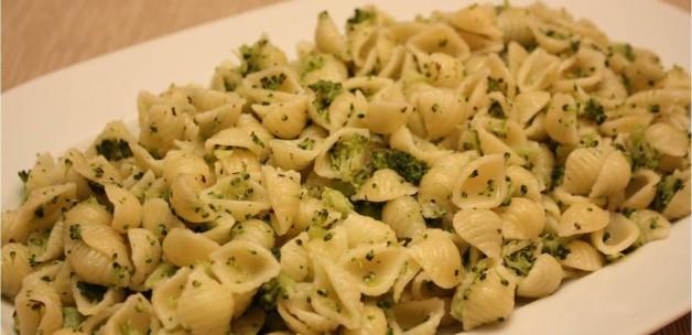 Brokolili Orecchiette tarifi Brokolili Orecchiette tarifi