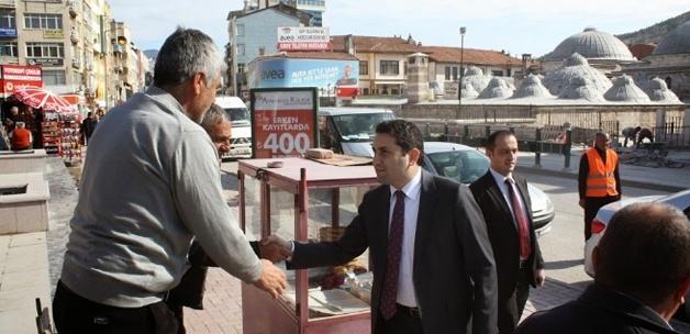 Eski bakanın rekorunu kırdı