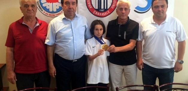 Avrupa şampiyonu tekvandocuya altın ödülü