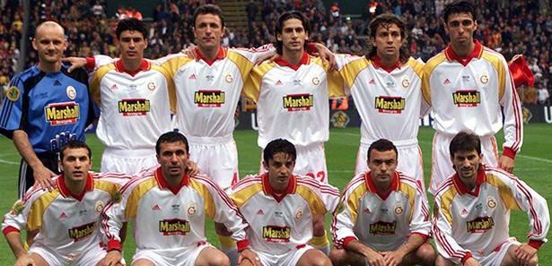 Galatasaray'ın efsane kadrosu sahaya çıktı