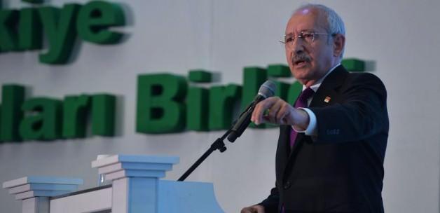 Genel kurulda Davutoğlu Kılıçdaroğlu duellosu