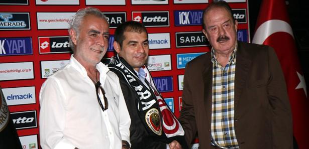 Metin Diyadin Gençlerbirliği'ne imzayı attı