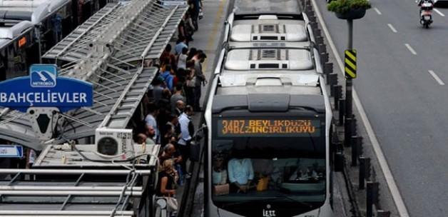 Şirinevler'de yolcu metrobüs şoförünü bıçakladı