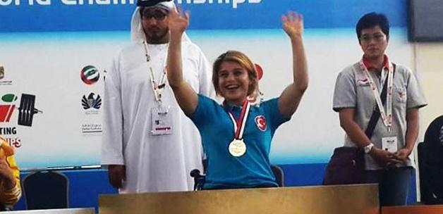 Milli sporcumuz dünya rekoru kırdı