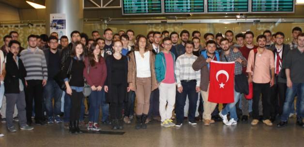 Nükleerci 83 öğrenci daha Moskova'da