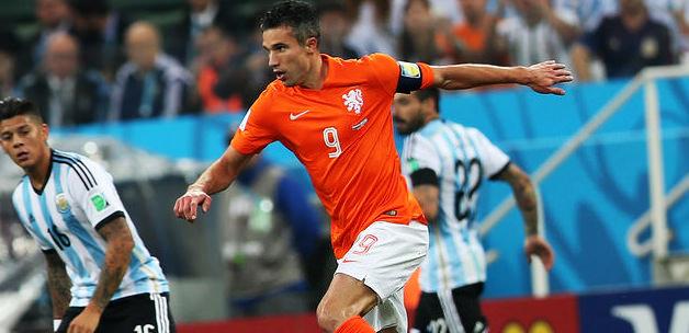 Robin Van Persie'ye şok haber!